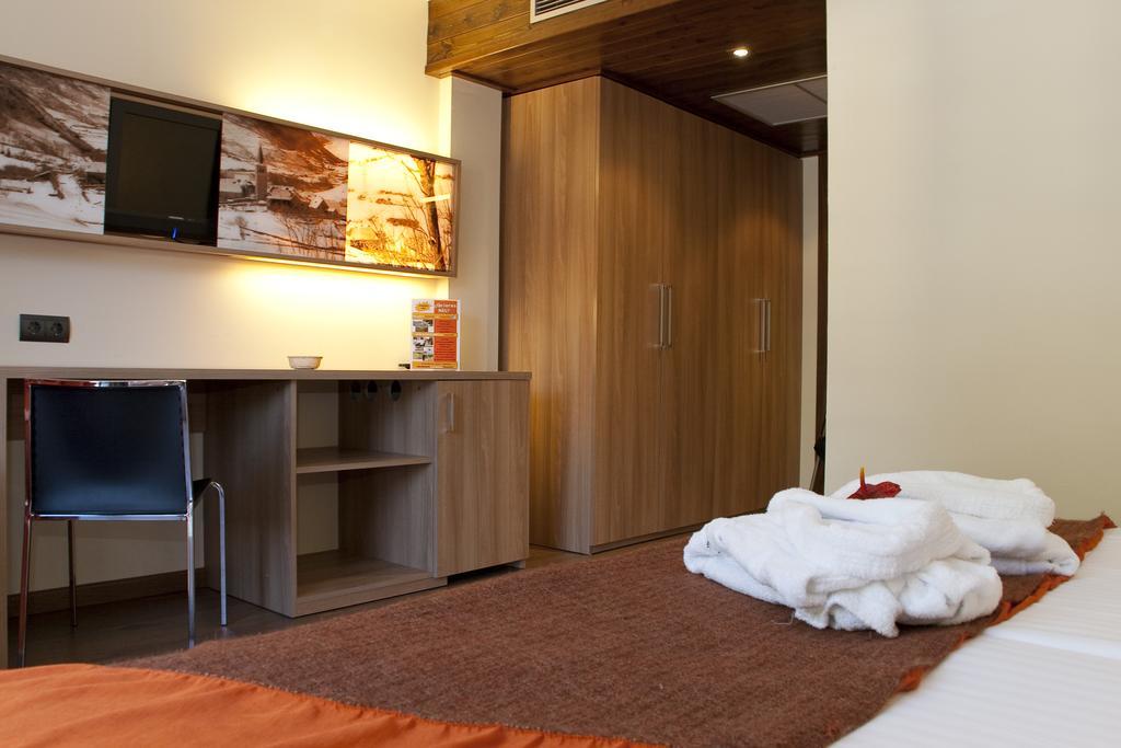 Nubahotel Vielha Cameră foto