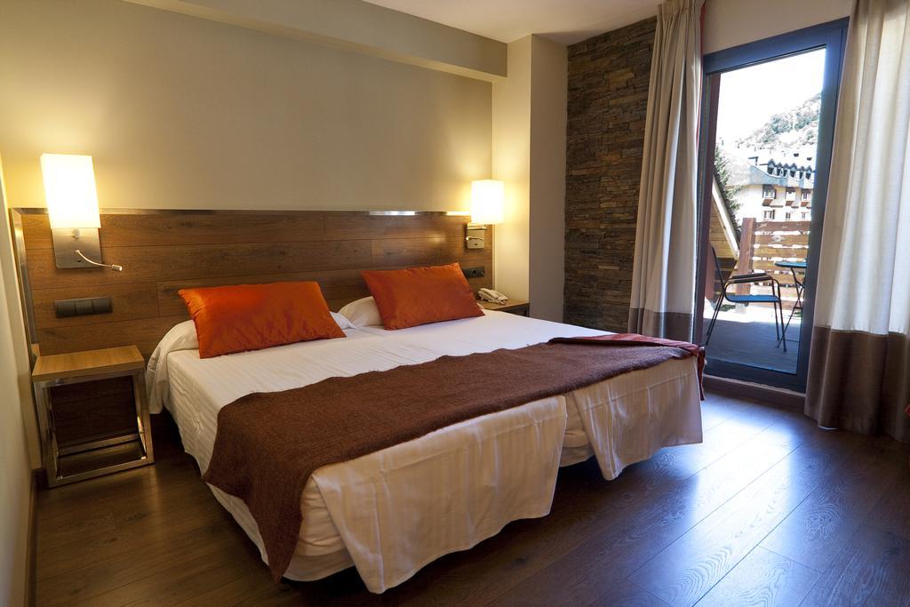 Nubahotel Vielha Cameră foto