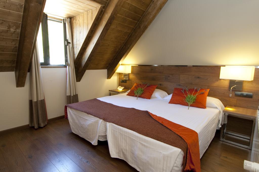 Nubahotel Vielha Cameră foto