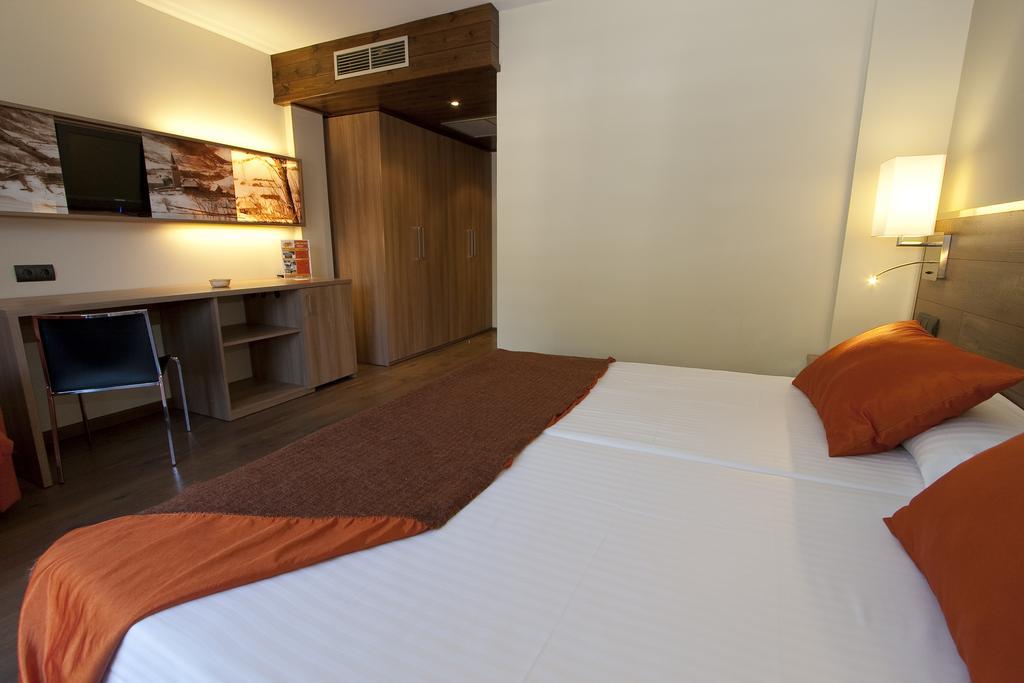 Nubahotel Vielha Cameră foto